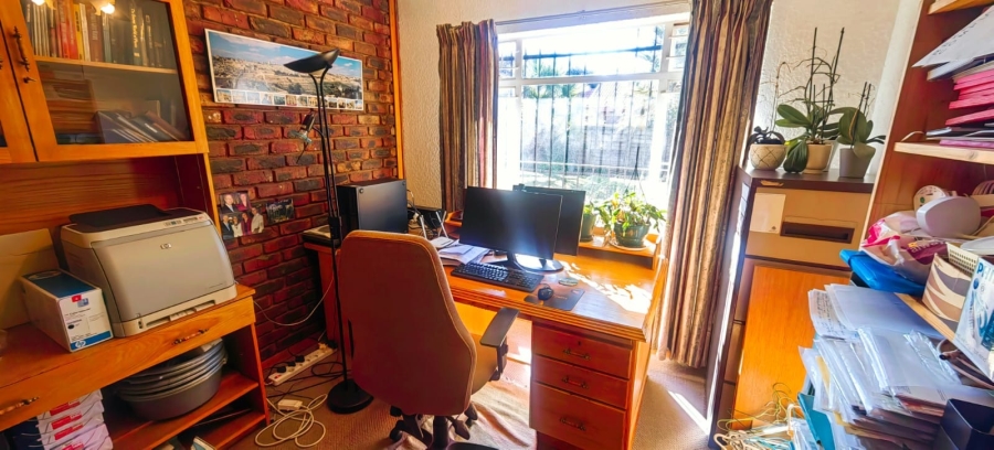 4 Bedroom Property for Sale in Miederpark North West